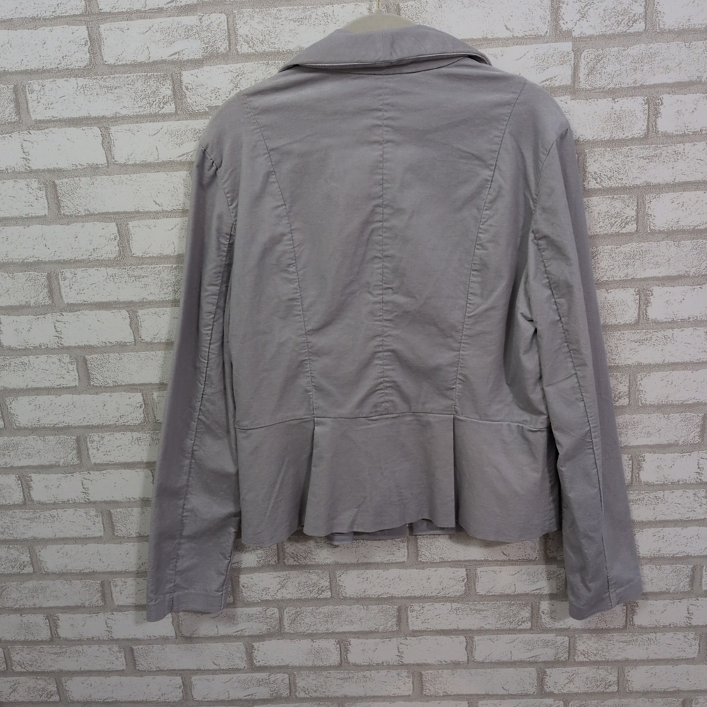 White House black market light gray velvet button front blazer - Picture 7 of 7